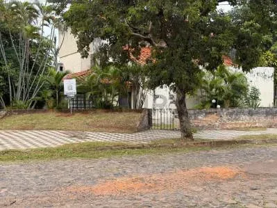 Terreno de 653.38m² en Venta en Pettirossi, Asunción