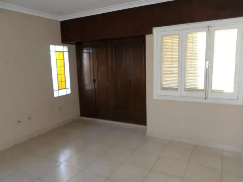 4-Bedroom House for Sale in Recoleta, Asunción - Image 10