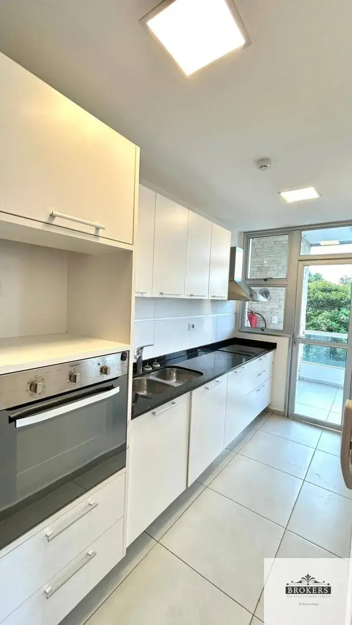 2-Bedroom Apartment for Sale in Madame Lynch, Asunción - Image 8