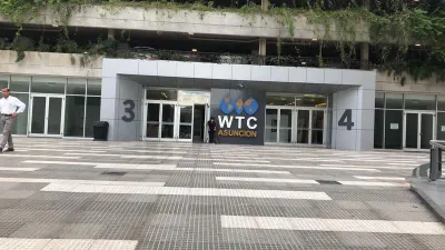 Retail Space of 77m² for Sale in Ycuá Satí, Asunción