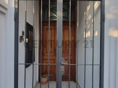 Local Comercial de 45m² en Alquiler en San Jorge, Asunción
