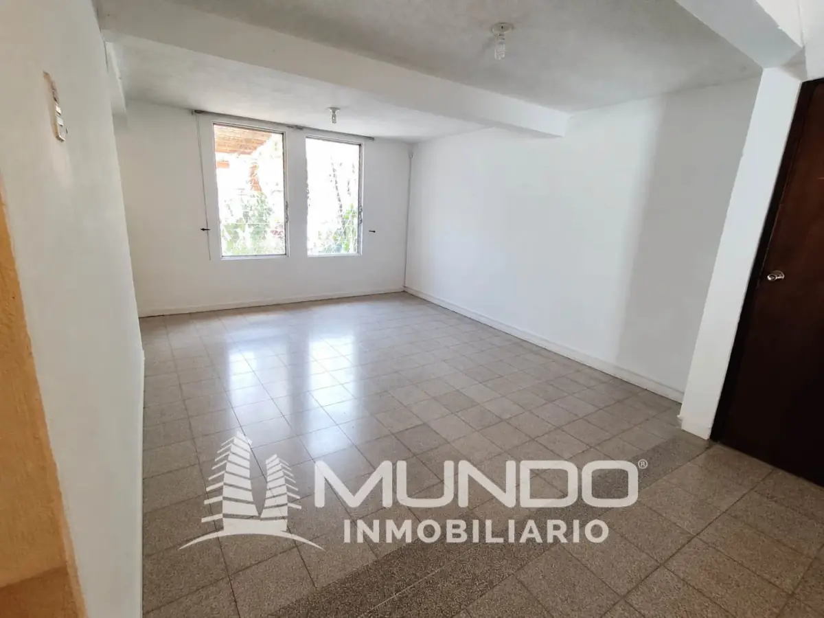 Casa de 4 dormitorios, 350m², en Venta en Zona 17, Ciudad de Guatemala - Image 6