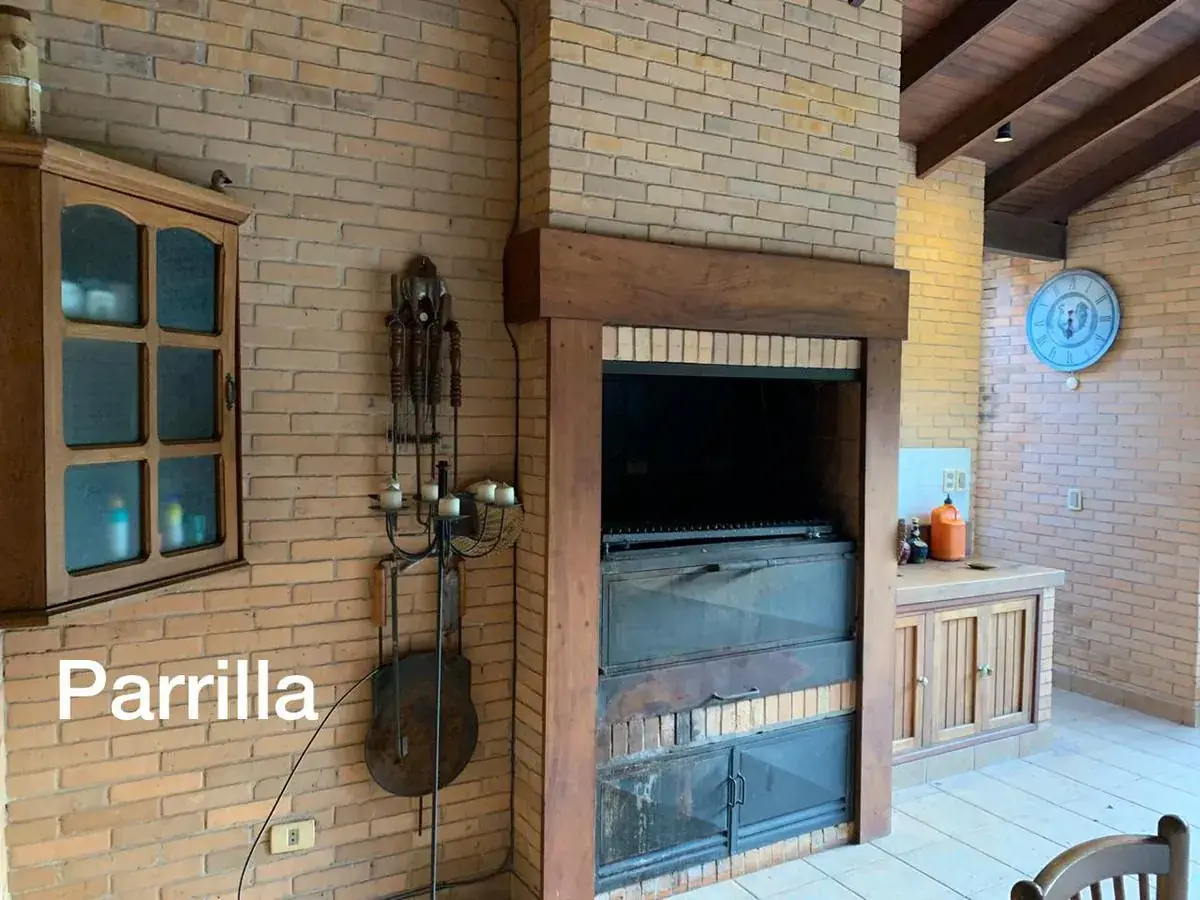 Casa de 4 dormitorios en Venta en Mburucuyá, Asunción - Image 14