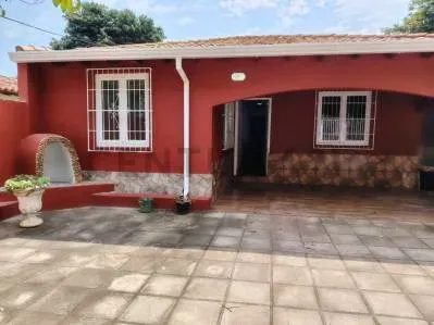 3-Bedroom House for Sale in Ypané