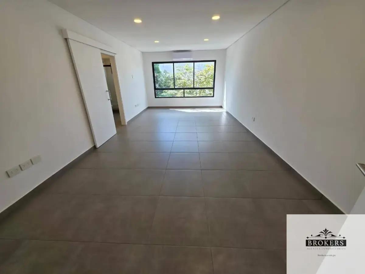 3-Bedroom House for Sale in Primer Barrio, Luque - Image 18