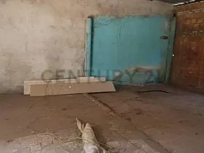 Retail Space of 100m² for Rent in Limpio