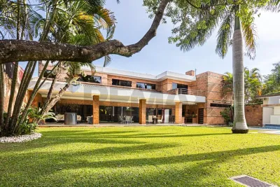 Casa de 6 dormitorios en Venta en Mariscal Estigarribia, Asunción