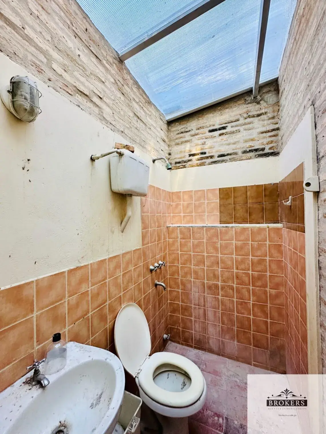 Office of 550m² for Rent in Mburucuyá, Asunción - Image 17