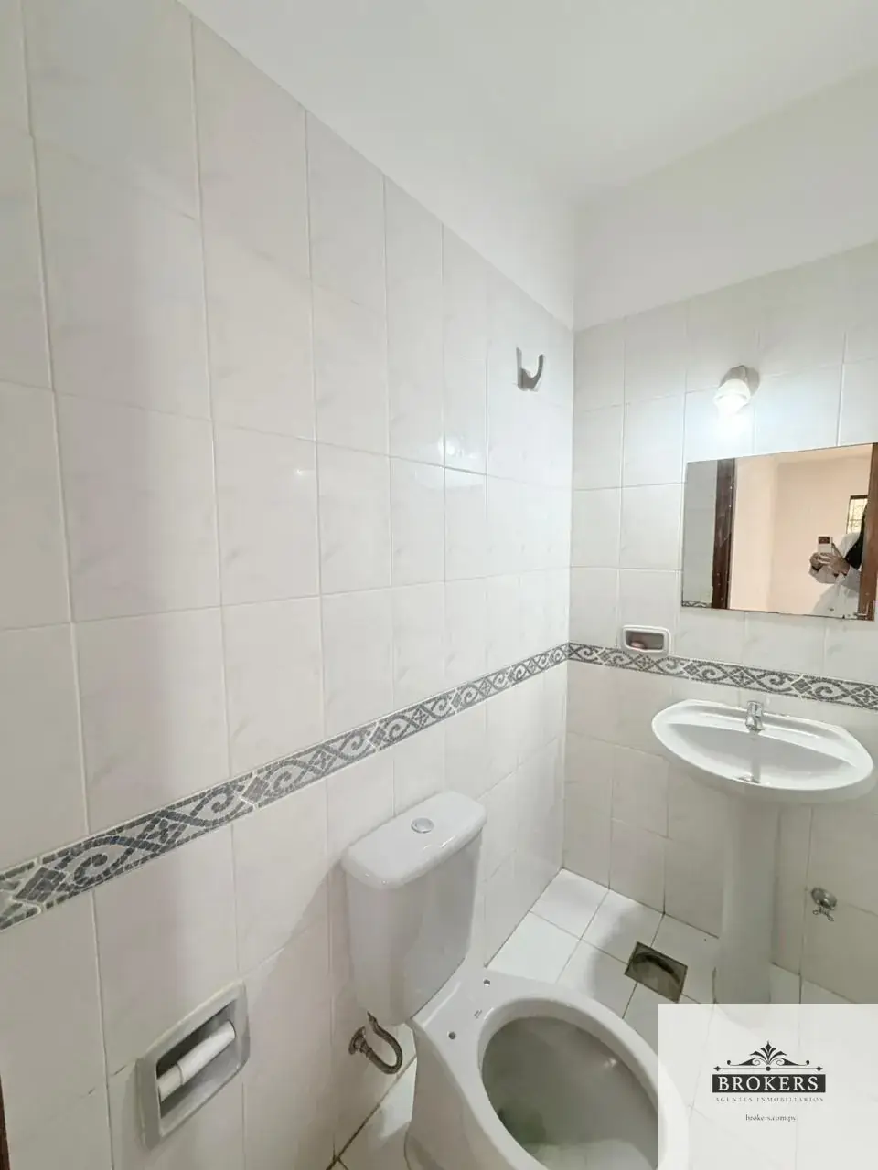 Casa de 3 dormitorios en Alquiler en Ycuá Satí, Asunción - Image 4
