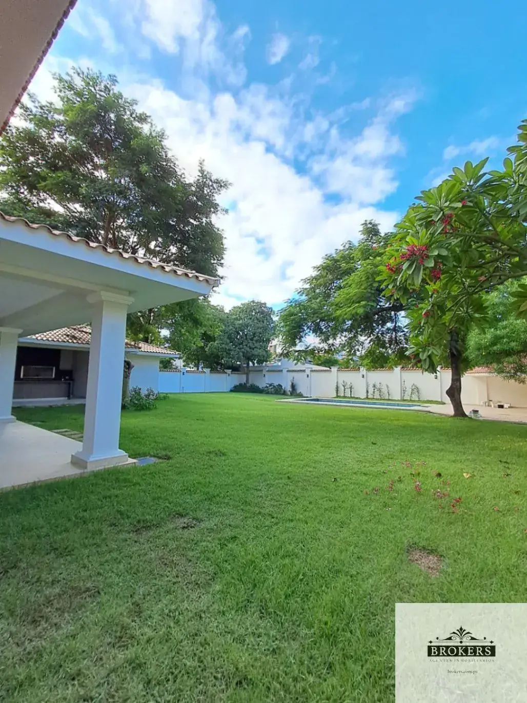 Casa de 4 dormitorios en Alquiler en Mariscal Estigarribia, Asunción - Image 11