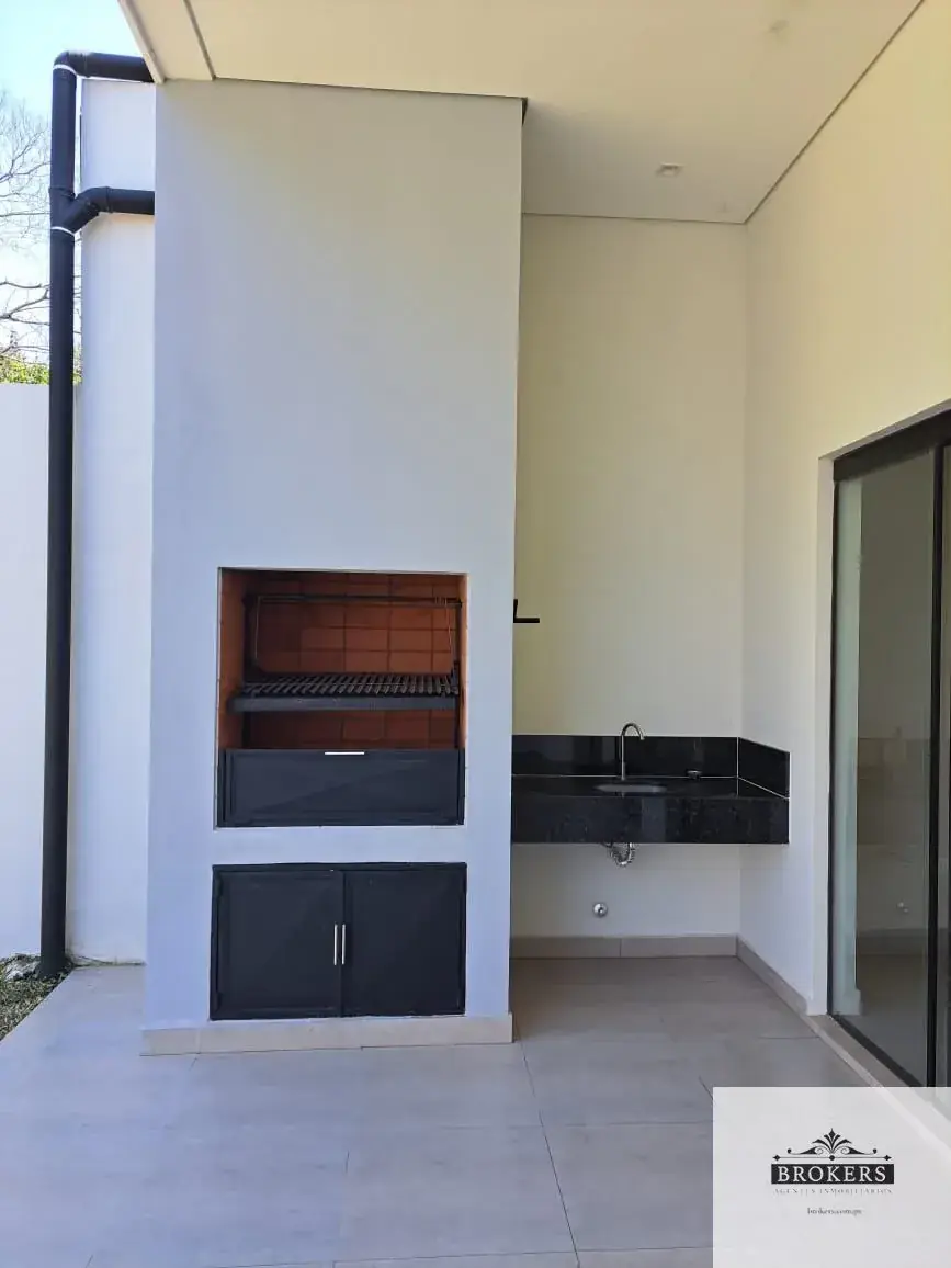 3-Bedroom House for Sale in Loma Merlo, Luque - Image 17