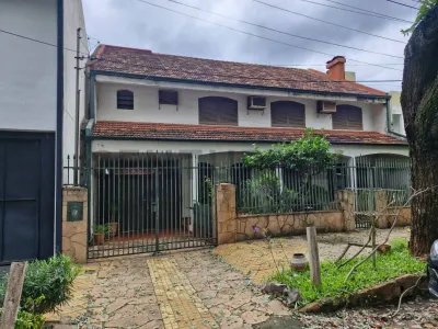 Casa de 6 quartos à venda em Recoleta, Assunção