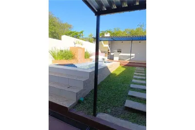 Casa de 2 dormitorios en Venta en Luque