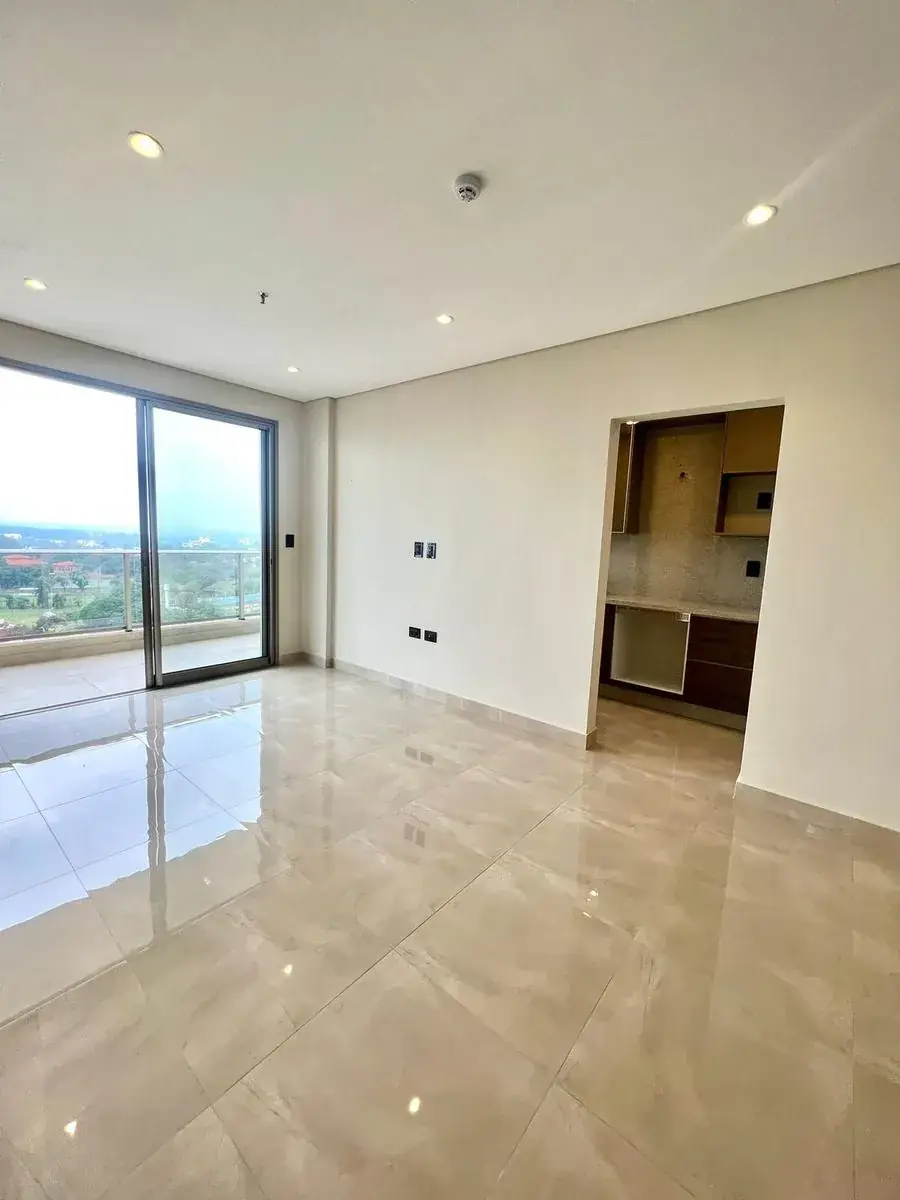 2-Bedroom Apartment for Sale in Carmelitas, Asunción - Image 12