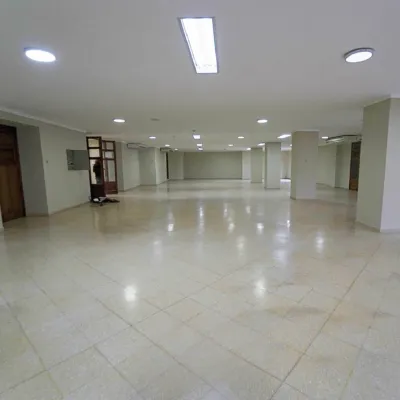 Office of 476m² for Rent in La Catedral, Lambaré