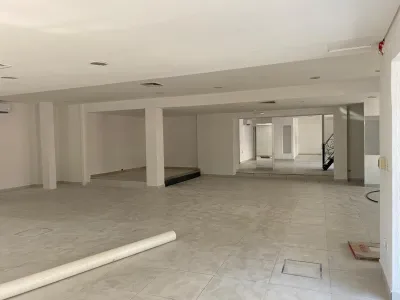 Local Comercial de 190m² en Venta en Recoleta, Asunción