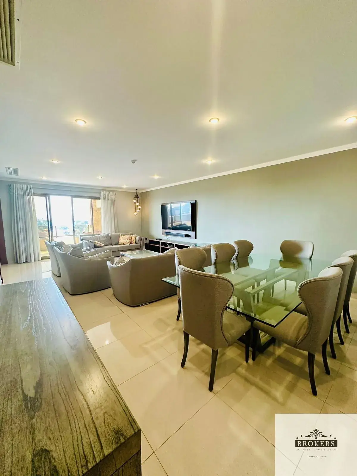 Apartamento de 2 quartos à venda em Carmelitas, Assunção - Image 3