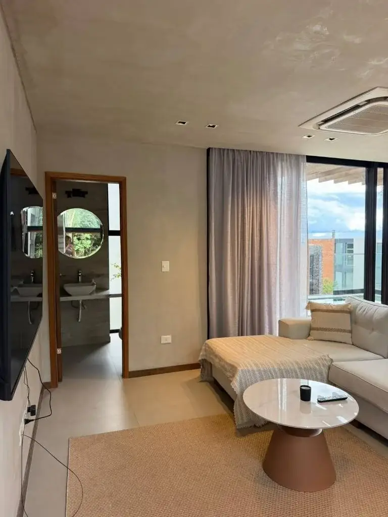 Casa de 4 quartos, 270m², à Venda em San Bernardino - Image 4