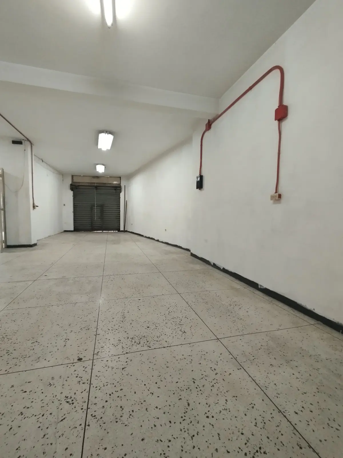 Local comercial en venta, San Martin, Capuchinos - Image 4