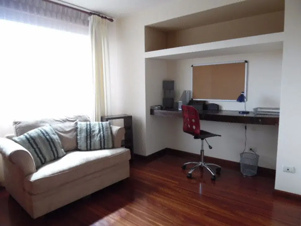 Departamento de 2 dormitorios amueblado, 120m², en Alquiler en Zona 10, Ciudad de Guatemala - Image 13