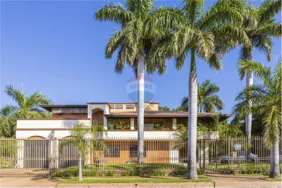 Casa de 5 dormitorios en Venta en San Jorge, Asunción