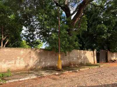 Terreno de 487.8m² en Venta en La Victoria, Lambaré