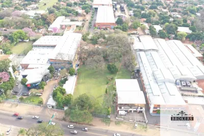 Terreno de 7.418m² à Venda em Capiatá