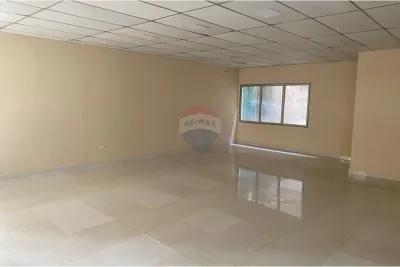 Commercial Space of 110m² for Rent in Catedral, Asunción