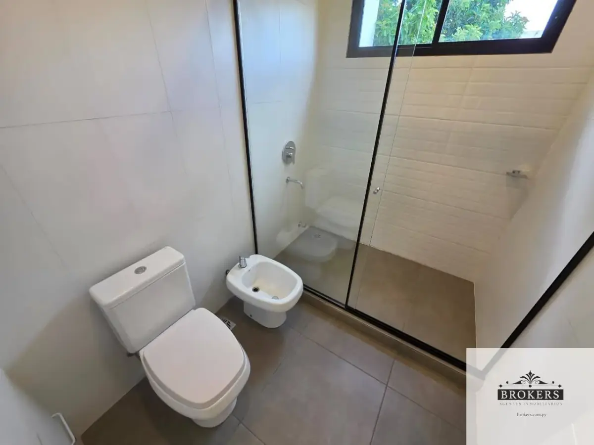 3-Bedroom House for Sale in Primer Barrio, Luque