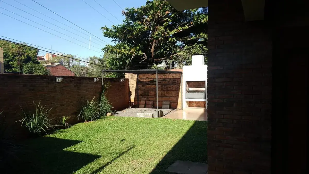 3-Bedroom House for Sale in Carmelitas, Asunción - Image 5