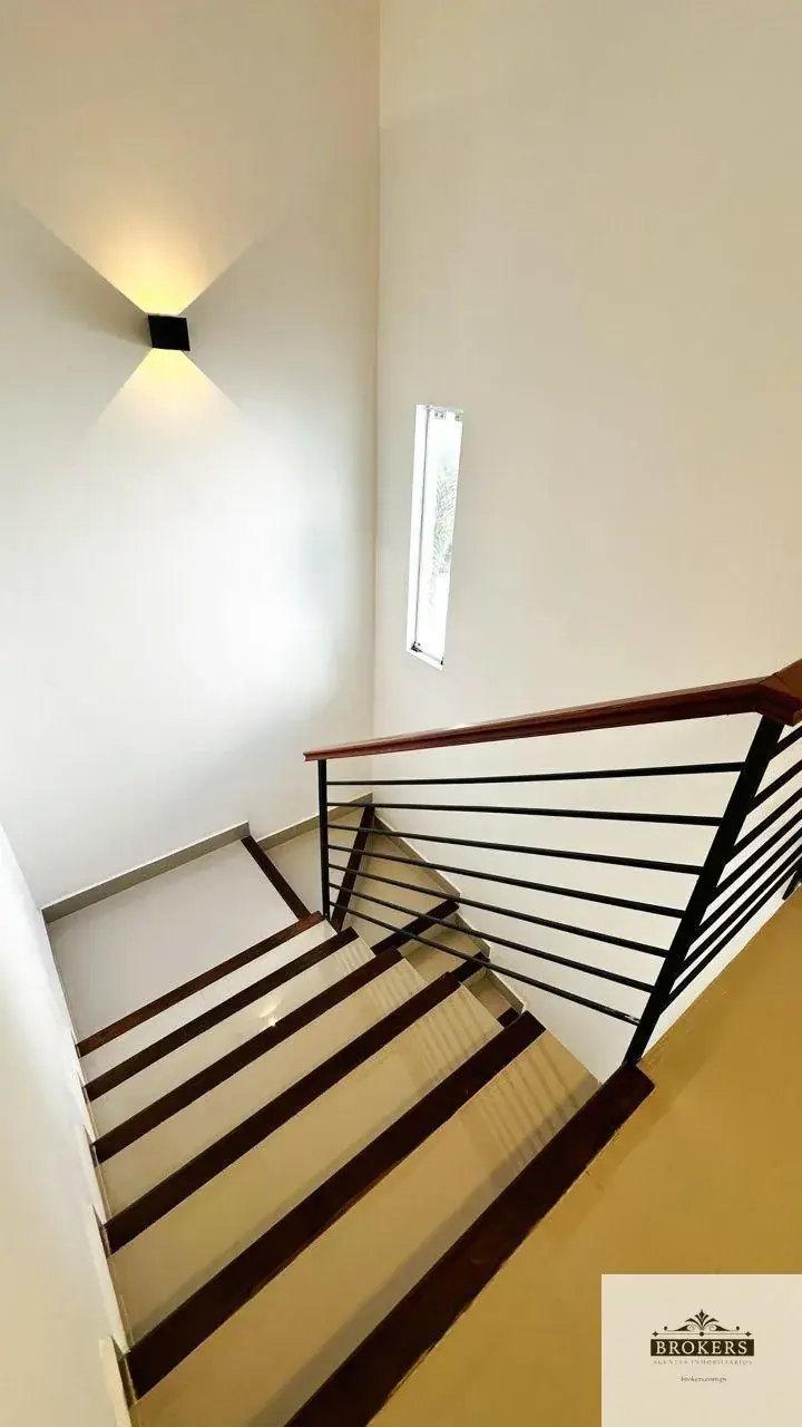 3-Bedroom House for Sale in Ytay, Fernando de la Mora - Image 10