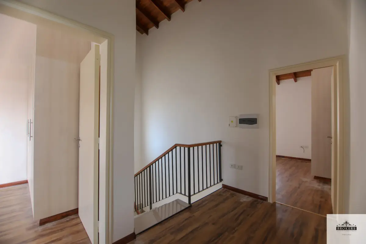 Casa de 3 dormitorios en Alquiler en Recoleta, Asunción - Image 16