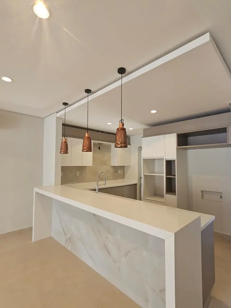 EN VENTA - Duplex con 3 dormitirios en suite . Barrio Ycua Sati - Image 6