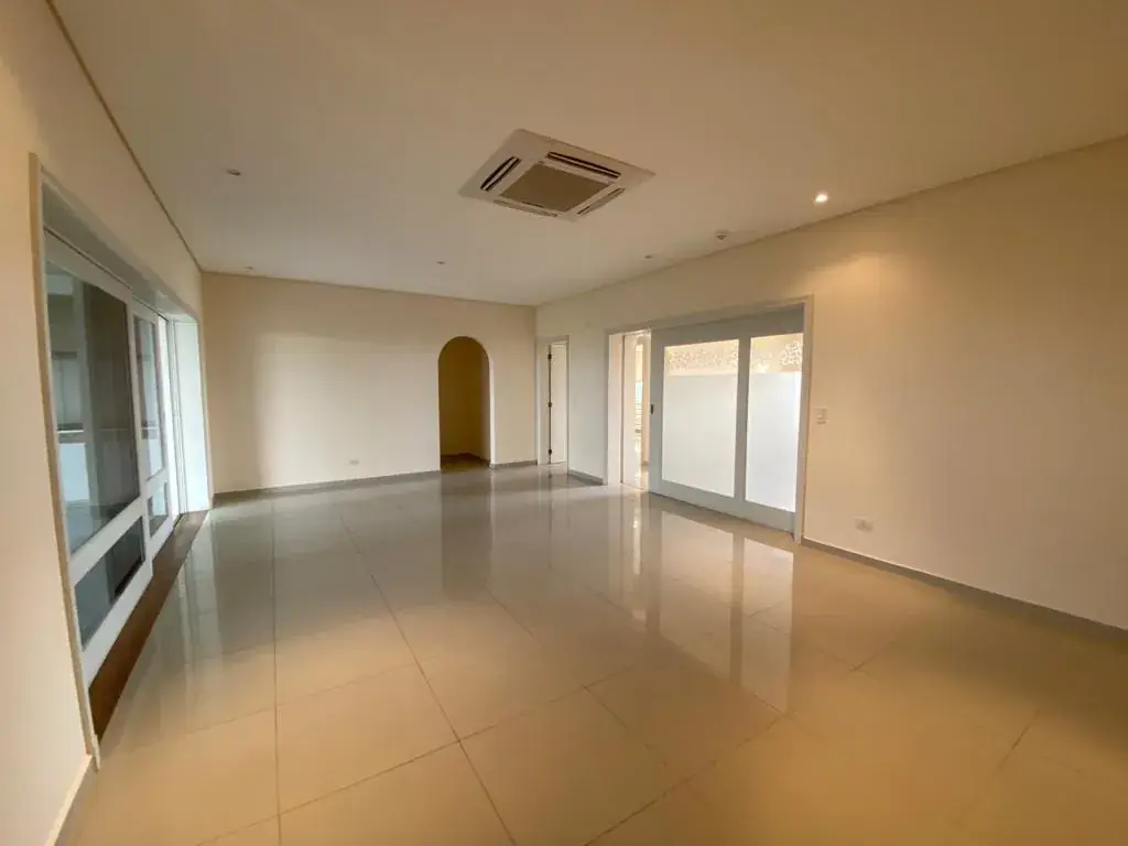 3-Bedroom Apartment for Sale in Ycuá Satí, Asunción - Image 4