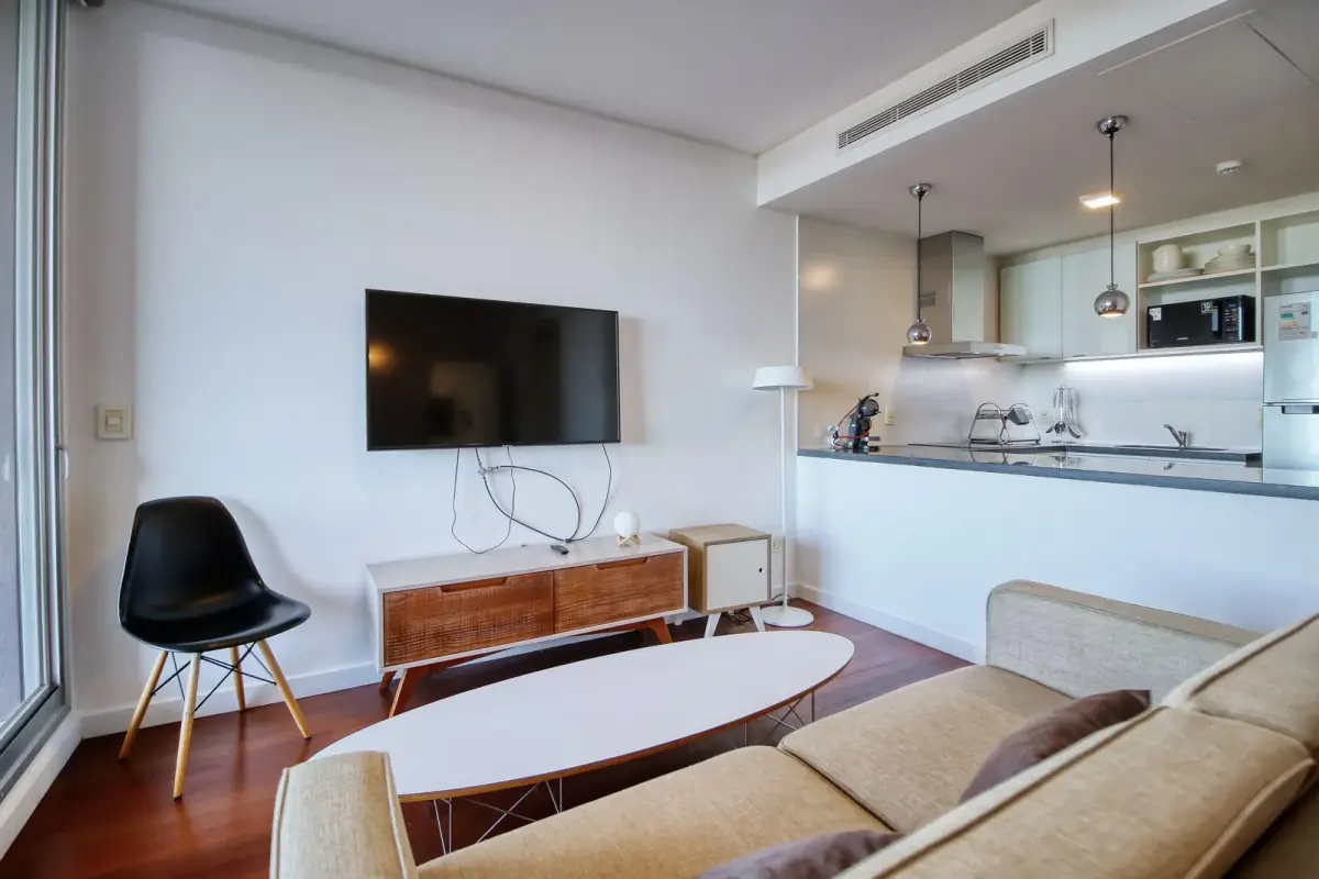 2-Bedroom Apartment for Rent in San Jorge, Asunción - Image 3
