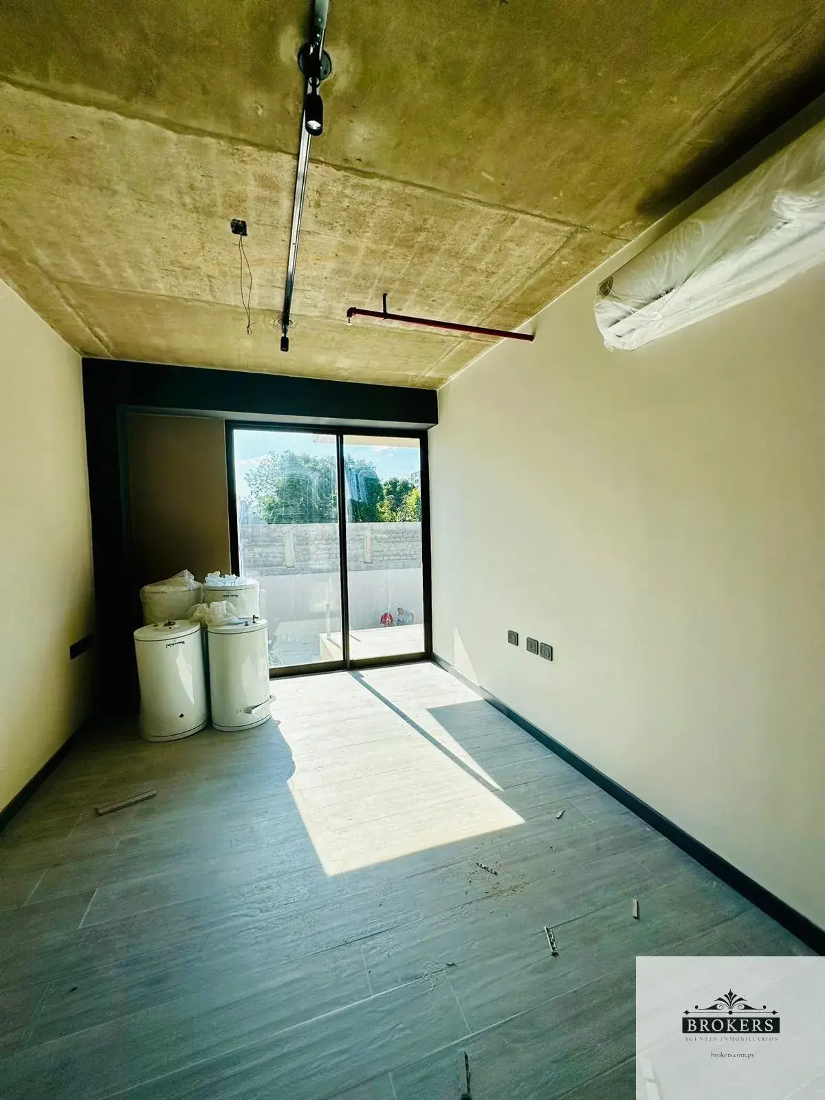 3-Bedroom Apartment for Sale in Herrera, Asunción - Image 11