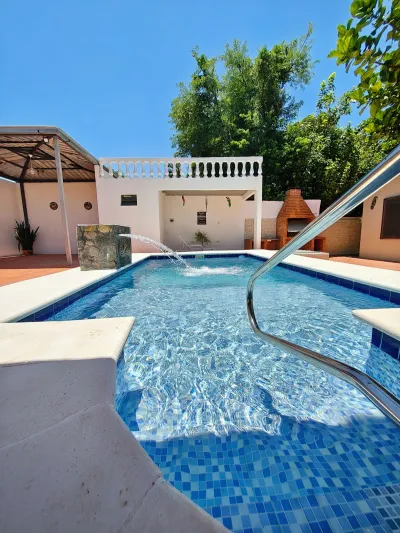 Casa de 4 dormitorios en Venta en Central, Mariano Roque Alonso