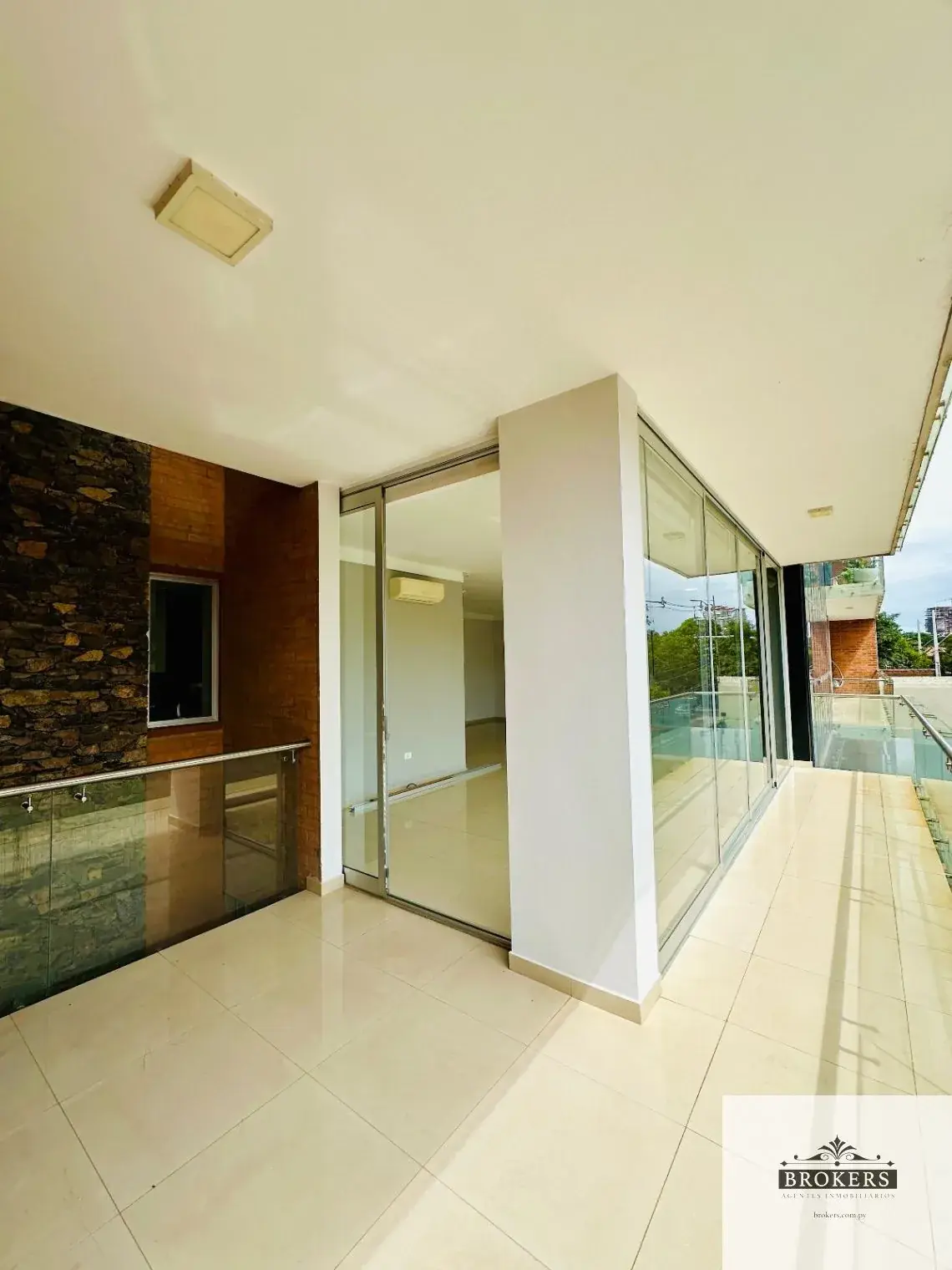 Departamento de 3 dormitorios en Venta en Mburucuyá, Asunción - Image 6