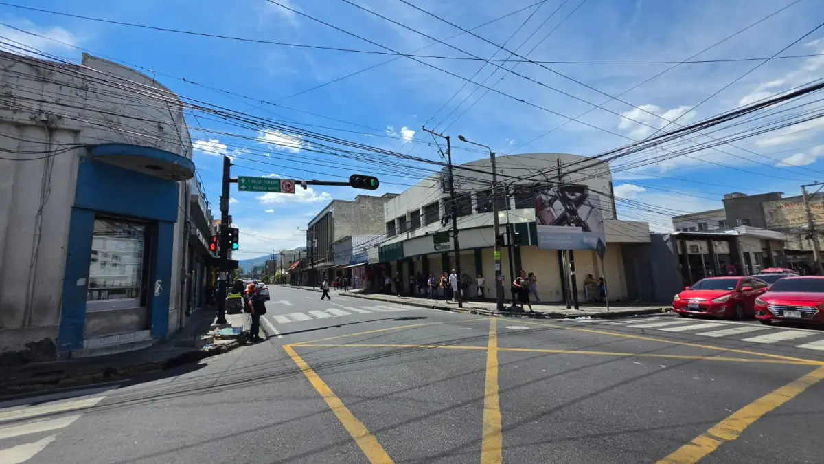 Espaço Comercial de 392m² à Venda em San Salvador - Image 3