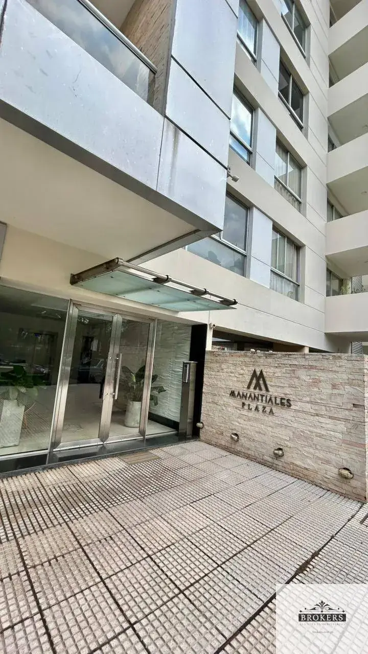 2-Bedroom Apartment for Sale in Madame Lynch, Asunción - Image 19