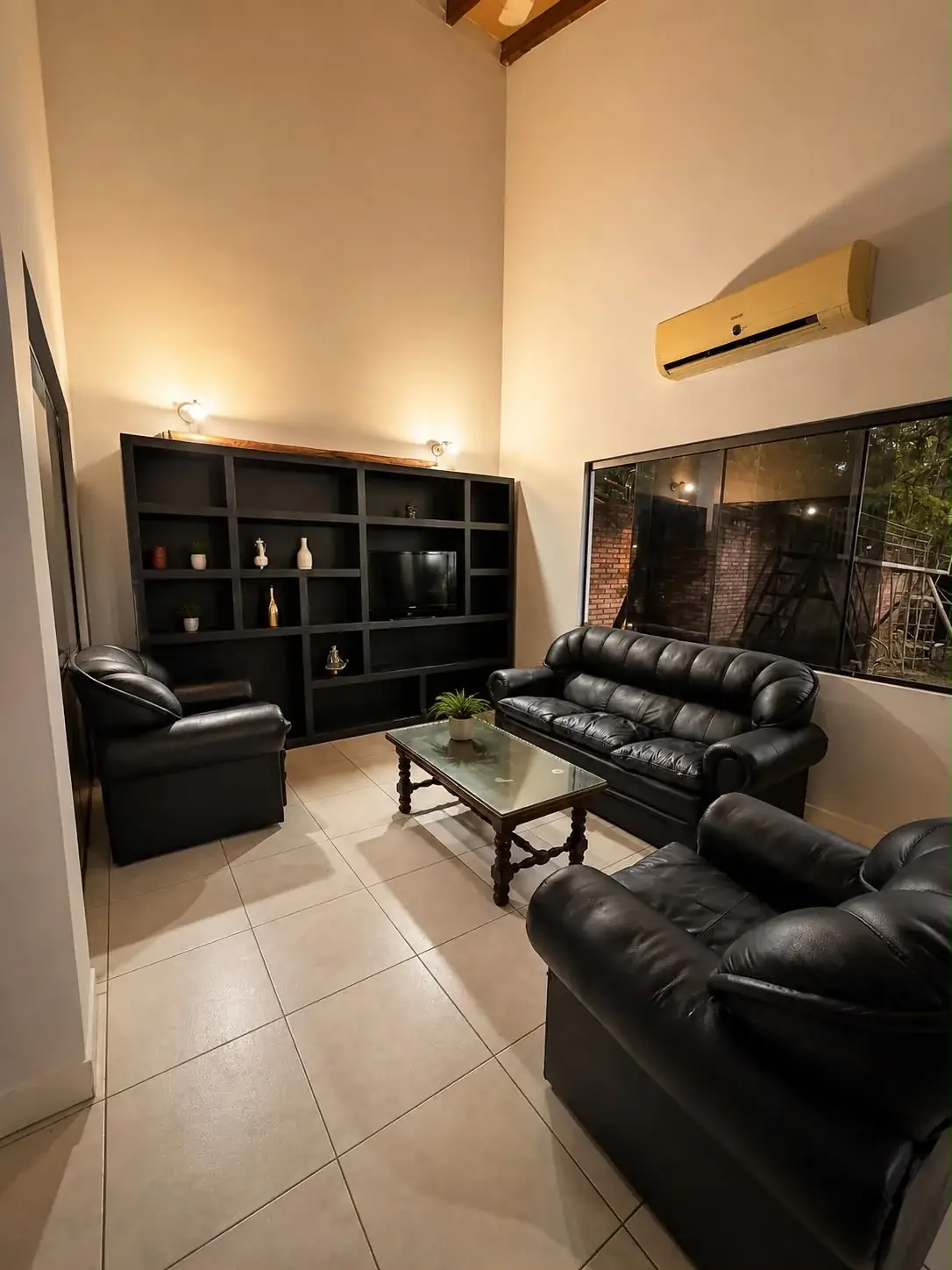Casa de 3 dormitorios en Venta en San Bernardino - Image 3