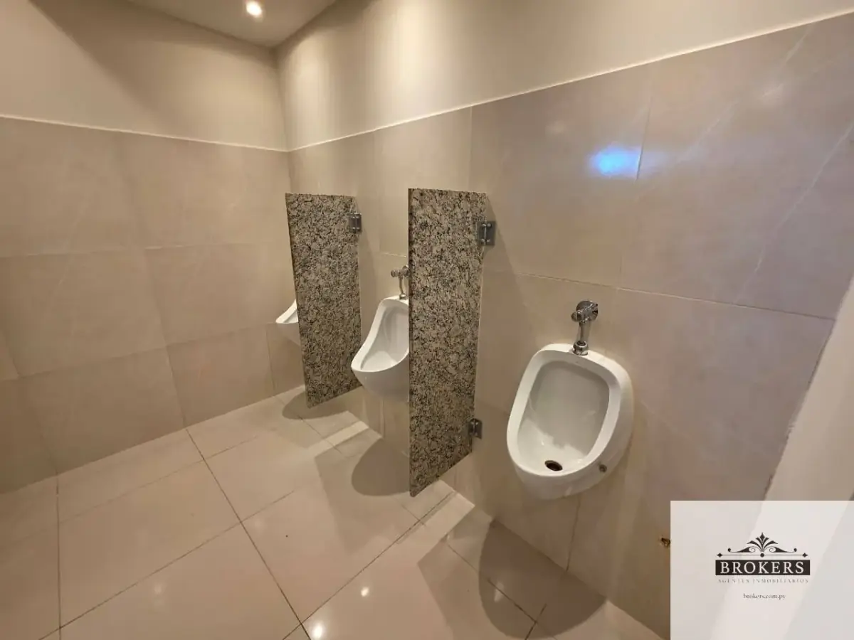 Local Comercial de 420m² en Alquiler en Ycuá Satí, Asunción - Image 17