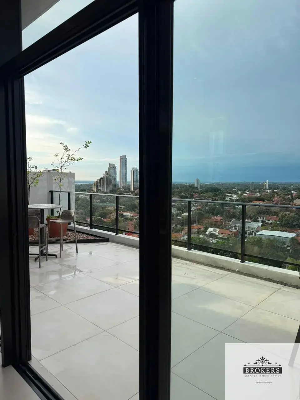 Departamento de 2 dormitorios en Alquiler en Mburucuyá, Asunción - Image 17