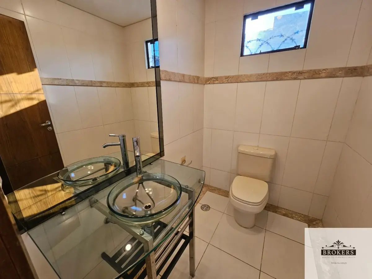 3-Bedroom House for Sale in San Cristobal, Asunción - Image 11