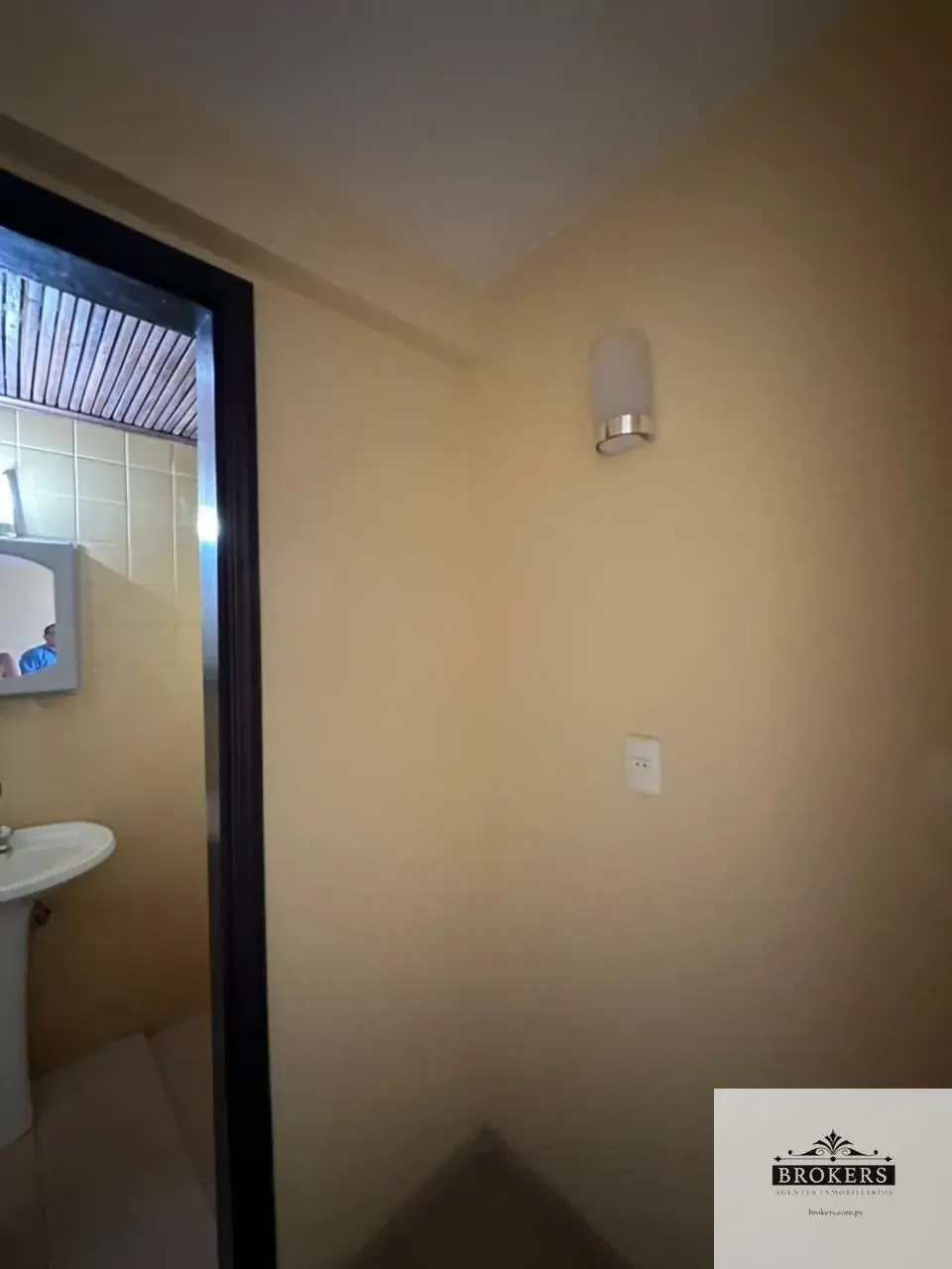 Espaço Comercial de 47m² para Aluguel em Catedral, Assunção