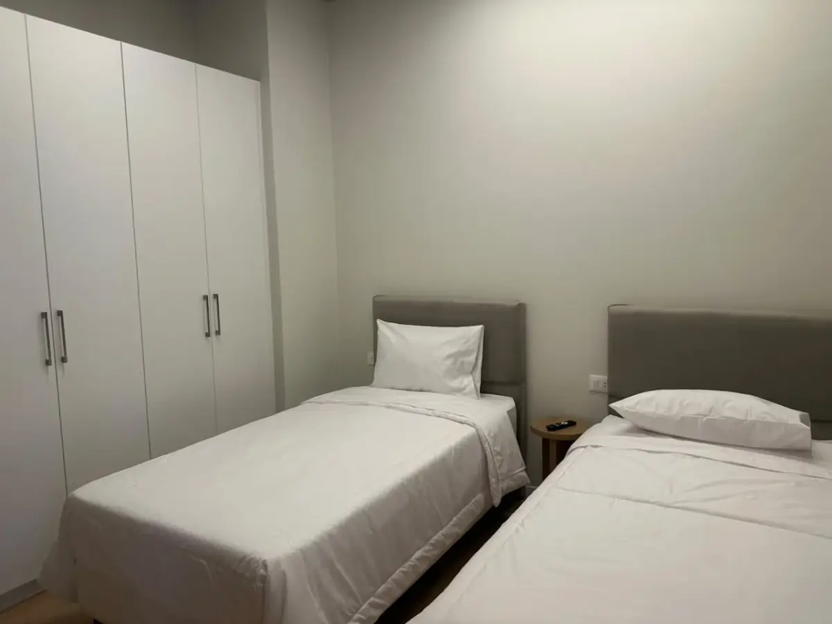 Apartamento de 2 quartos no Edifício Petra Tower, 90m², para Aluguel em Las Lomas, Assunção - Image 7