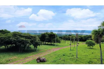 Terreno de 1,111.6m² en Venta en Cerro Guy, Ypacaraí