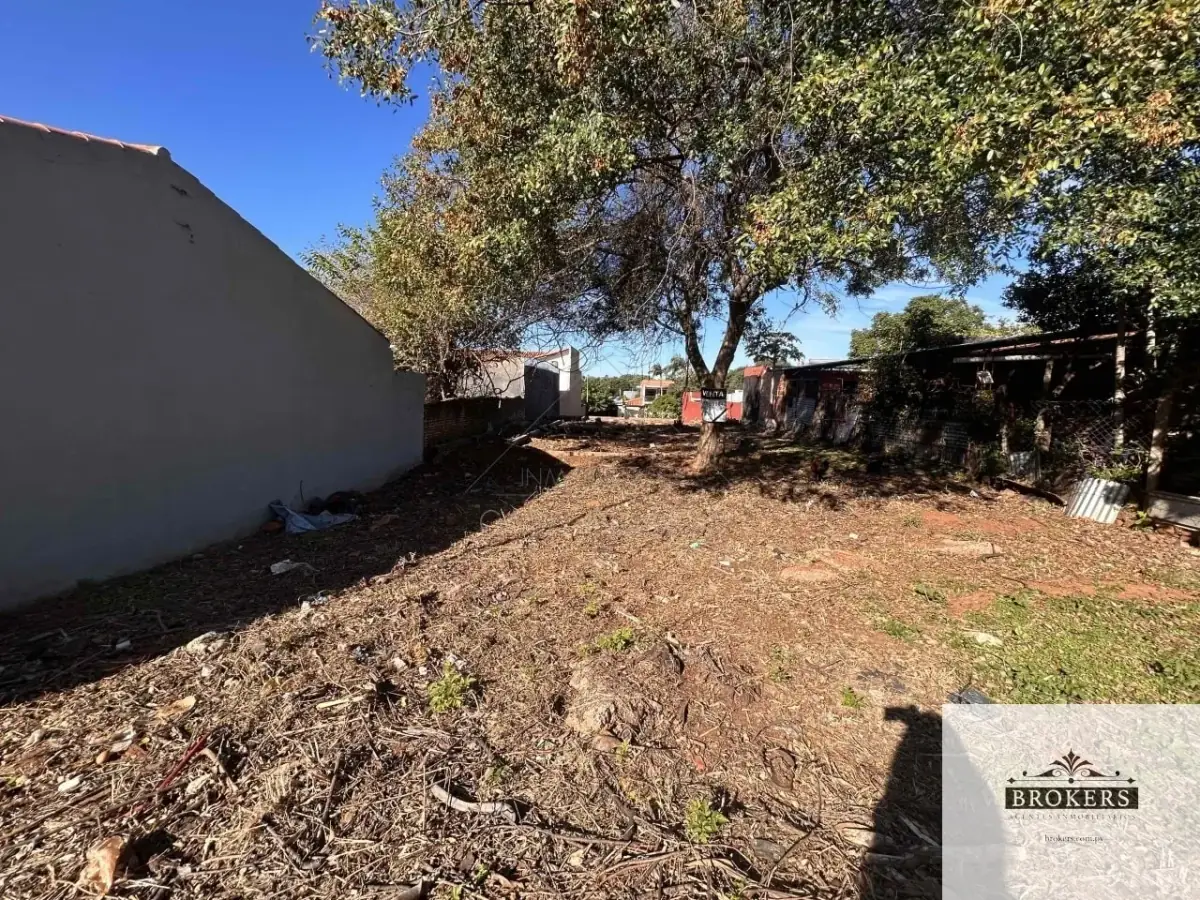 360m² Lot for Sale in Primer Barrio, Luque