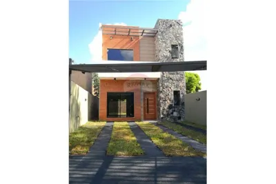 Casa de 3 dormitorios en Venta en Capiatá