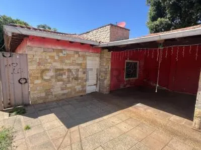 Casa de 3 quartos à venda em Laurelty, Luque